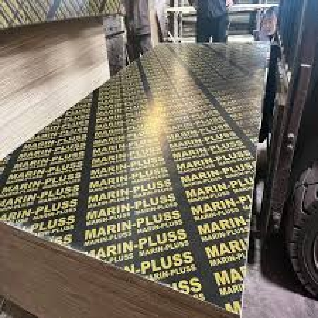 PLYWOOD MARINE 18 MM